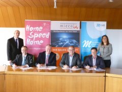 Vertragsunterzeichnung Mittelstetten