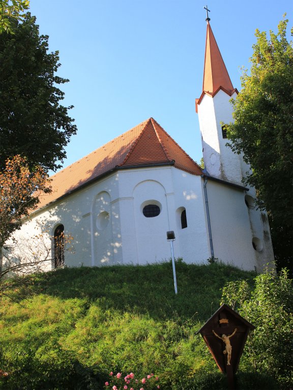 Grossansicht in neuem Fenster: Bergkapelle, Althegnenberg (005) Grossansicht in neuem Fenster: Bergkapelle, Althegnenberg (005)