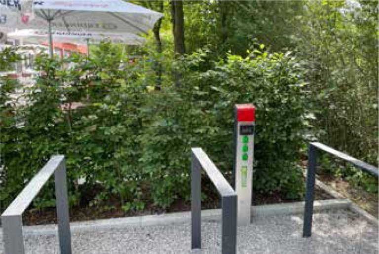 Grossansicht in neuem Fenster: E-Bike-Ladestation in Oberschweinbach beim Biergarten am Sportgelände